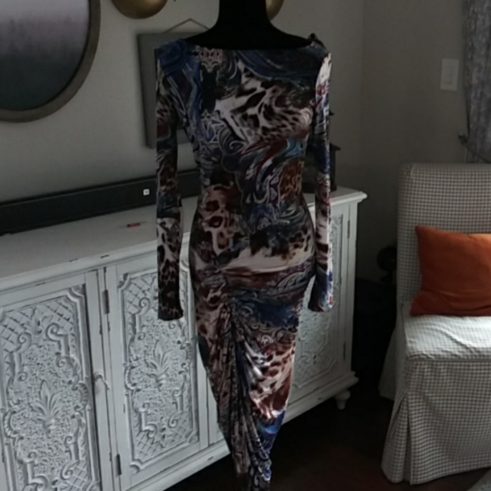 Dress - Picture 4 of 4